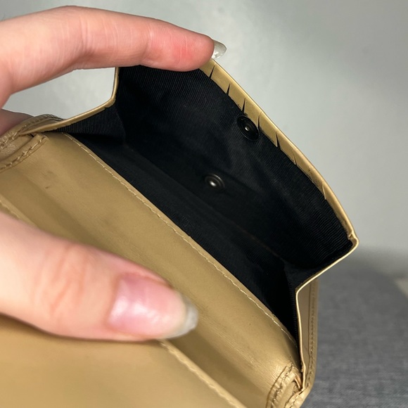 Authentic Prada Vernis Beige Trifold - Picture 7 of 14